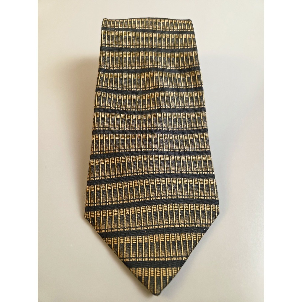 DKNY 100% Silk Neck Tie 56"